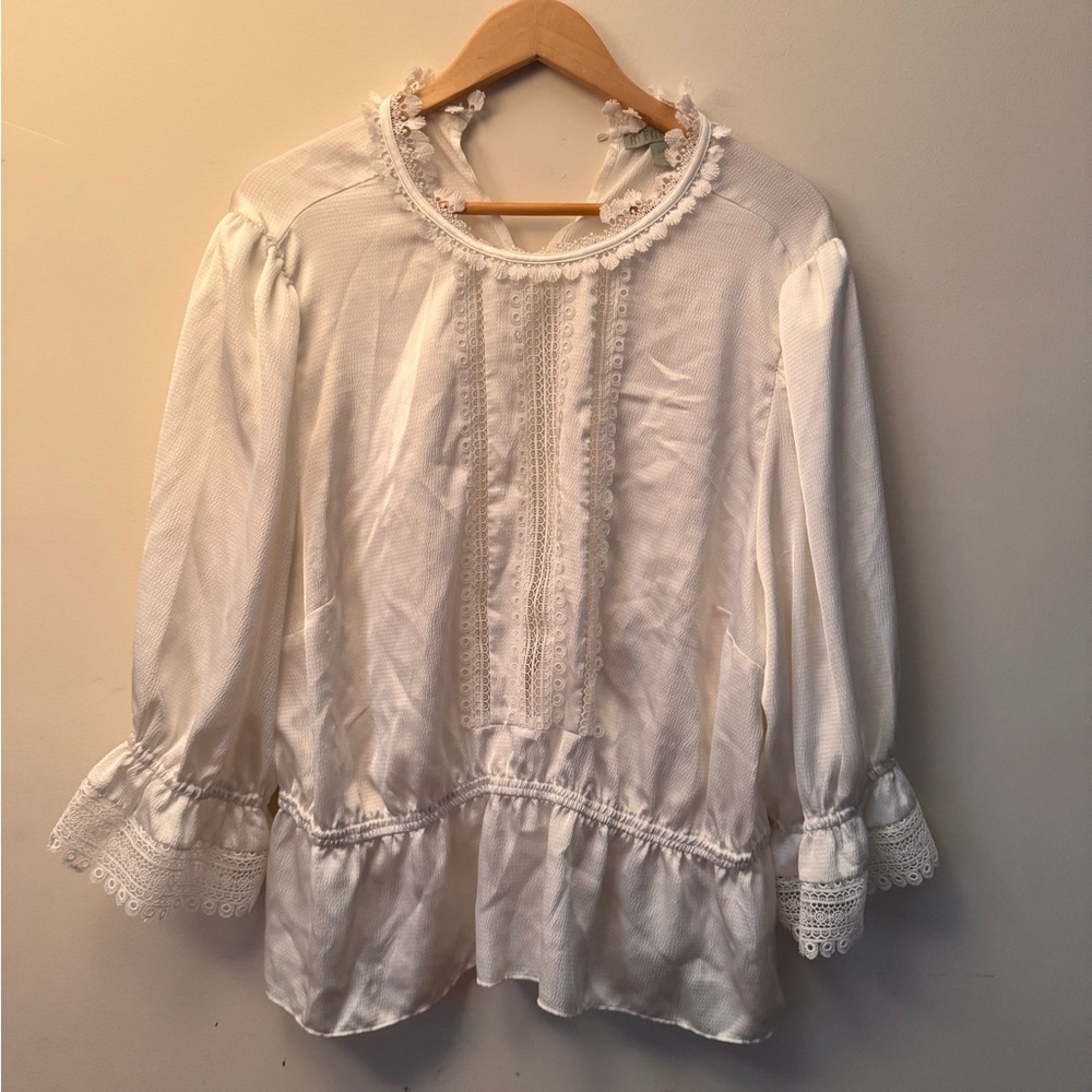 Elegant White Lace Trim Blouse